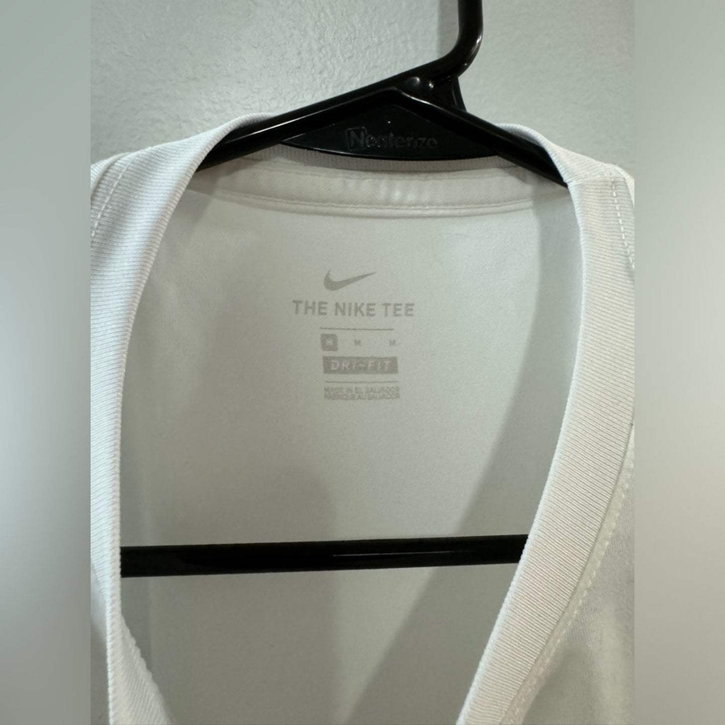 Pre-Owned MD Nike Dri-Fit White T-Shirt