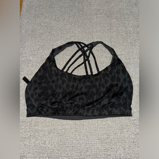 Pre-Owned LG Victoria’s Secret Black and Grey Leopard Print Crossover Sports Bra