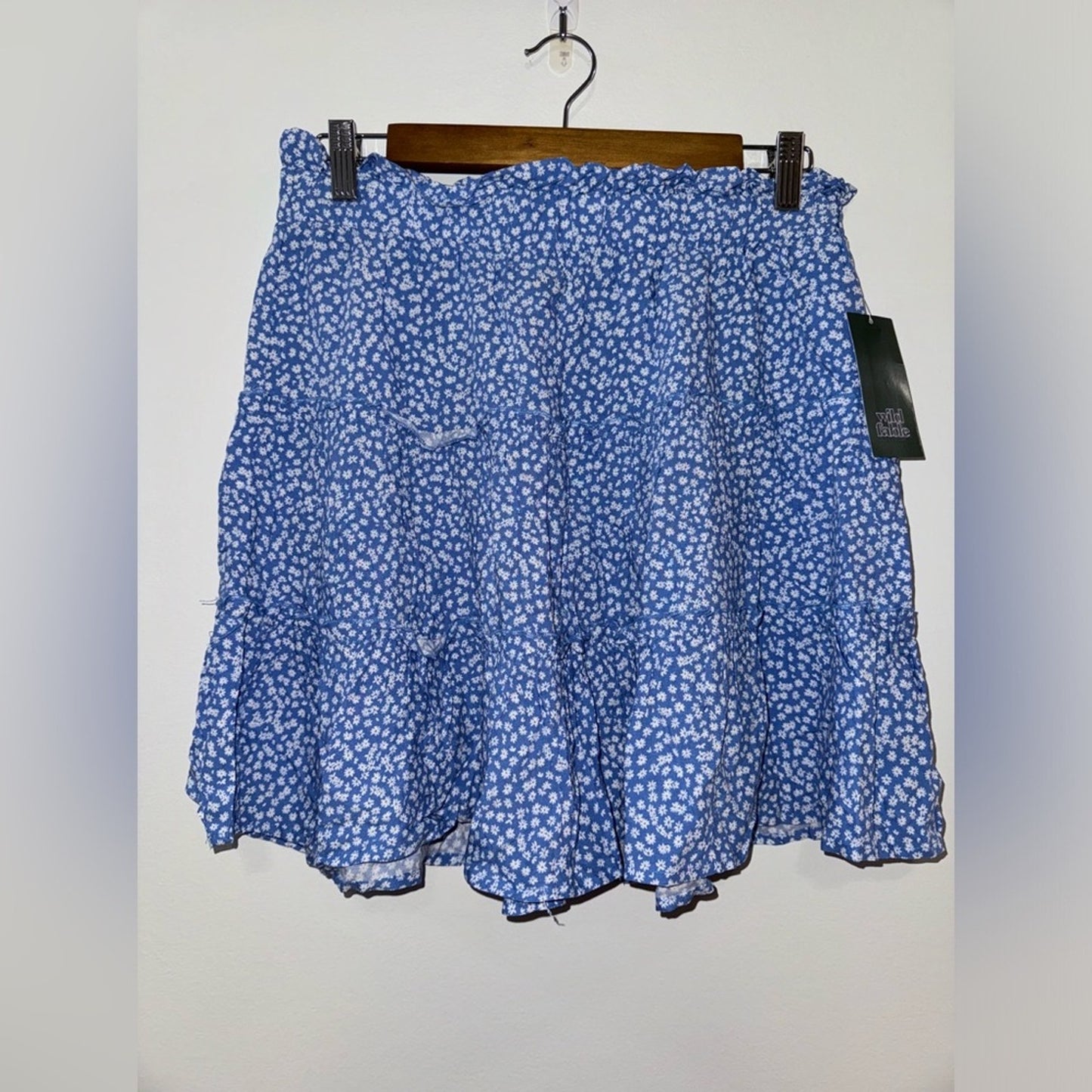 NWT MD Wild Fable Blue and White Flower Skirt