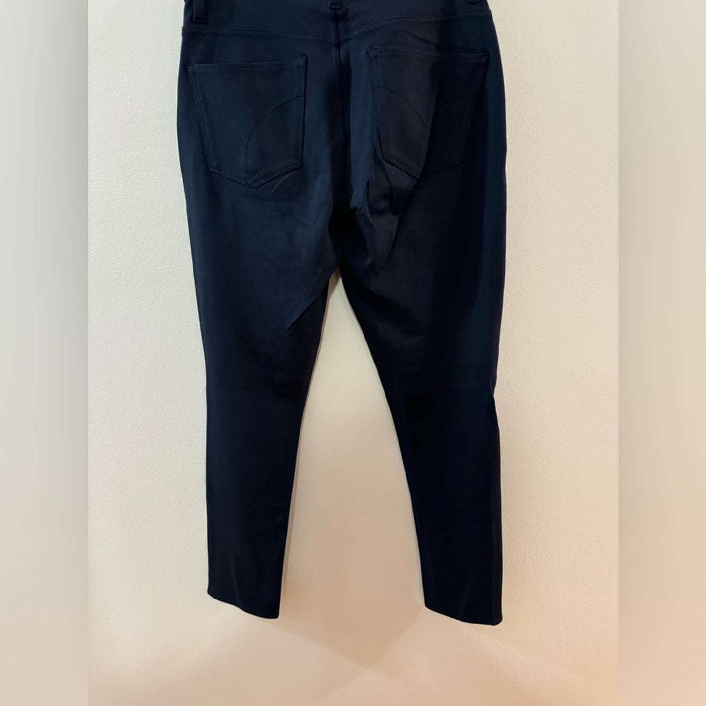 Pre-Owned Size 6 Calvin Klein Jeans Navy Blue Pants