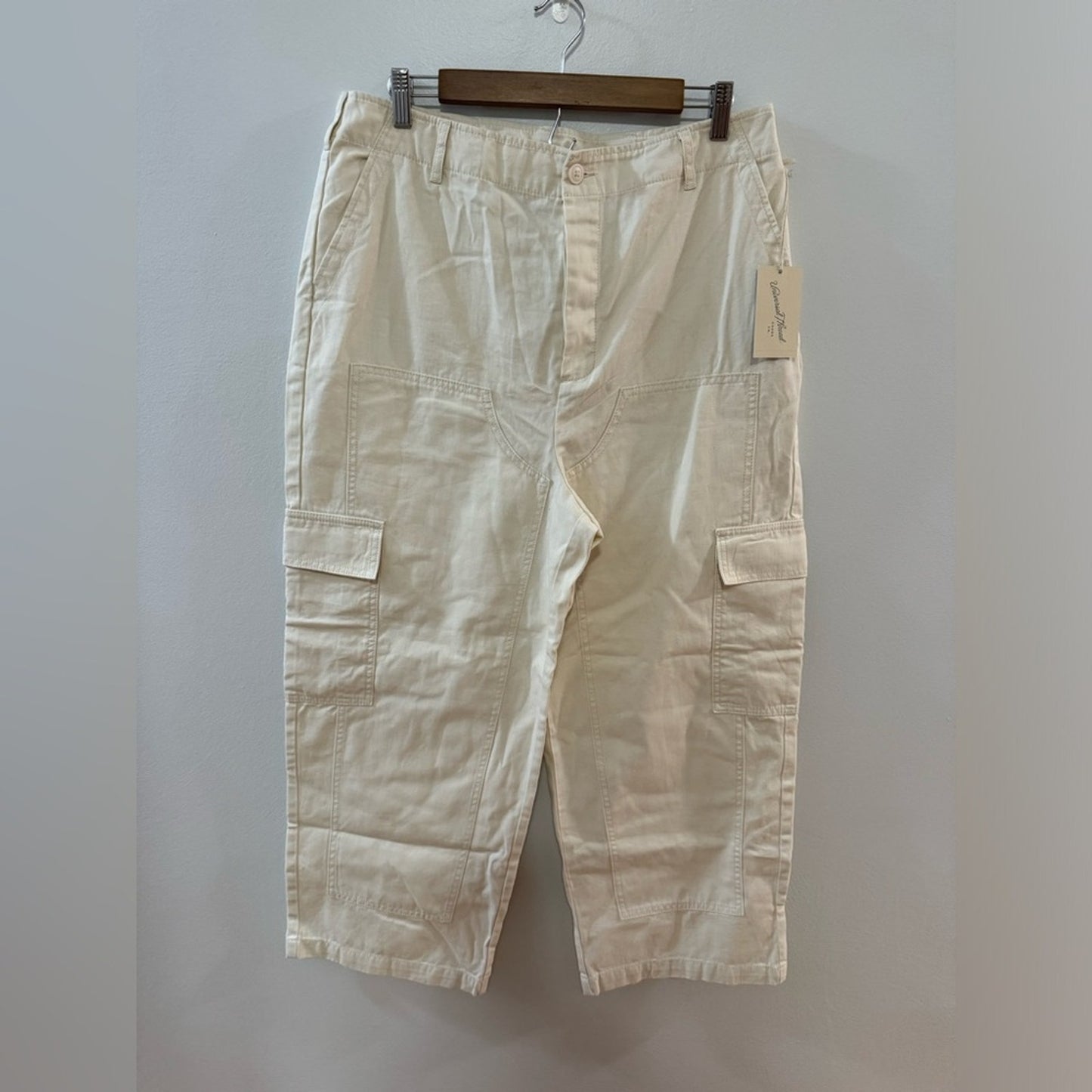 NWT Size 12 Universal Thread White Sand Cargo Pants