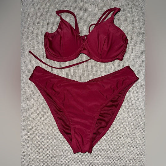 Pre-Owned LG Time and Tru Maroon Bikini Top and Bottom