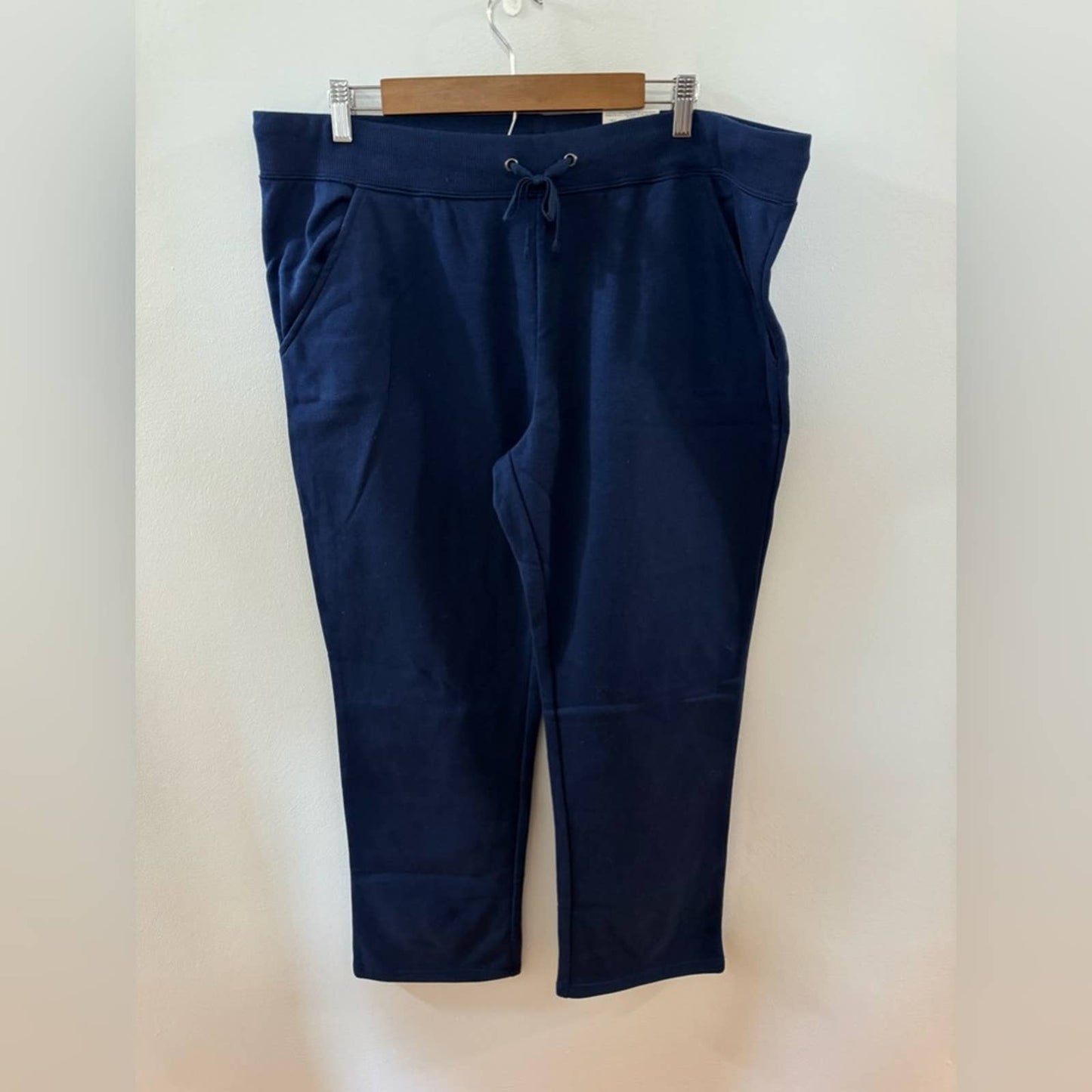 NWT XL St John’s Bay Mid-Rise Straight Navy Pants