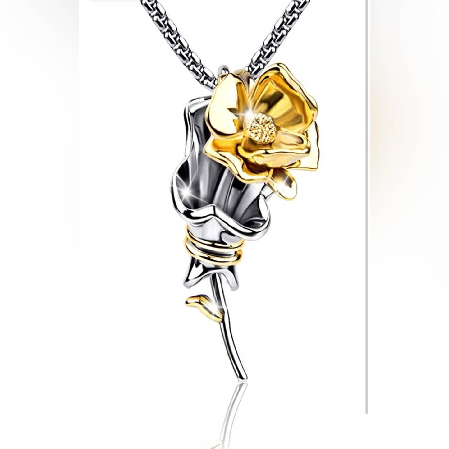 Bengnkes BG Four Leaf Clover Necklace for Women, 18K Gold Plated Pendant Necklac